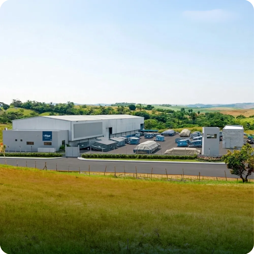 Fábrica de albercas Fiber en el Noreste
