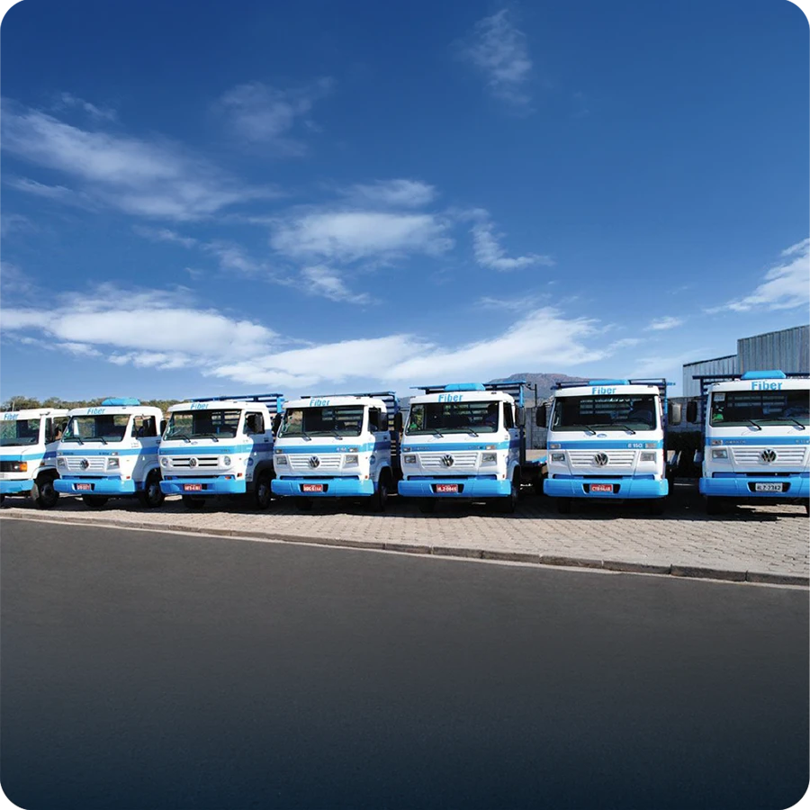 Flota adaptada Fiber para transporte de albercas