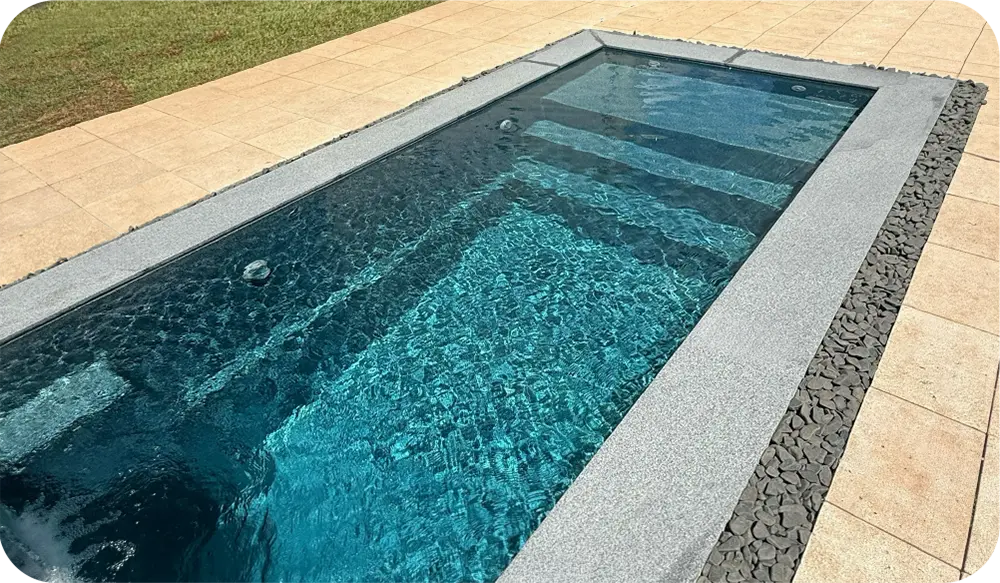 Detalle del acabado Granitada® con agua